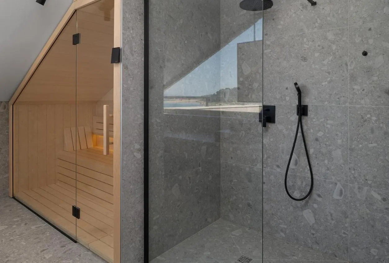Luxury Villa Lovre Seaside Heated Pool Sauna 닌